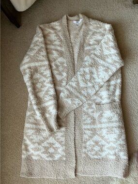 Time and Tru Cream Patterned Open-Front Cardigan